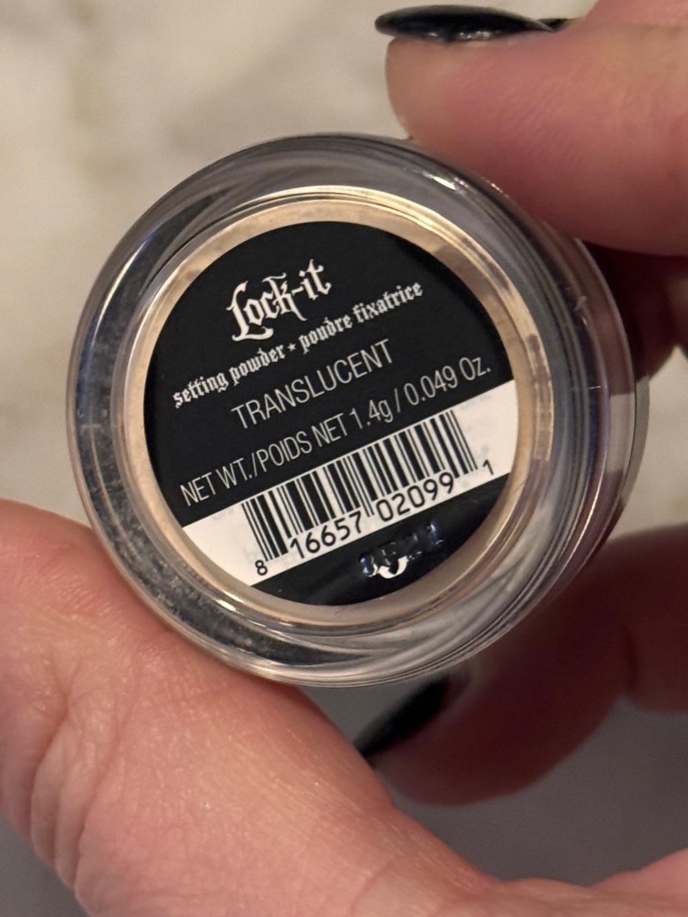 Kat Von D “Lock-It” Setting Powder in Translucent